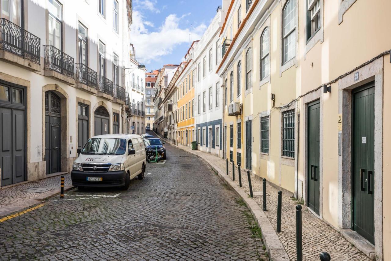 Chic Tailor Made Flat In Chiado Apartman Lisboa Kültér fotó