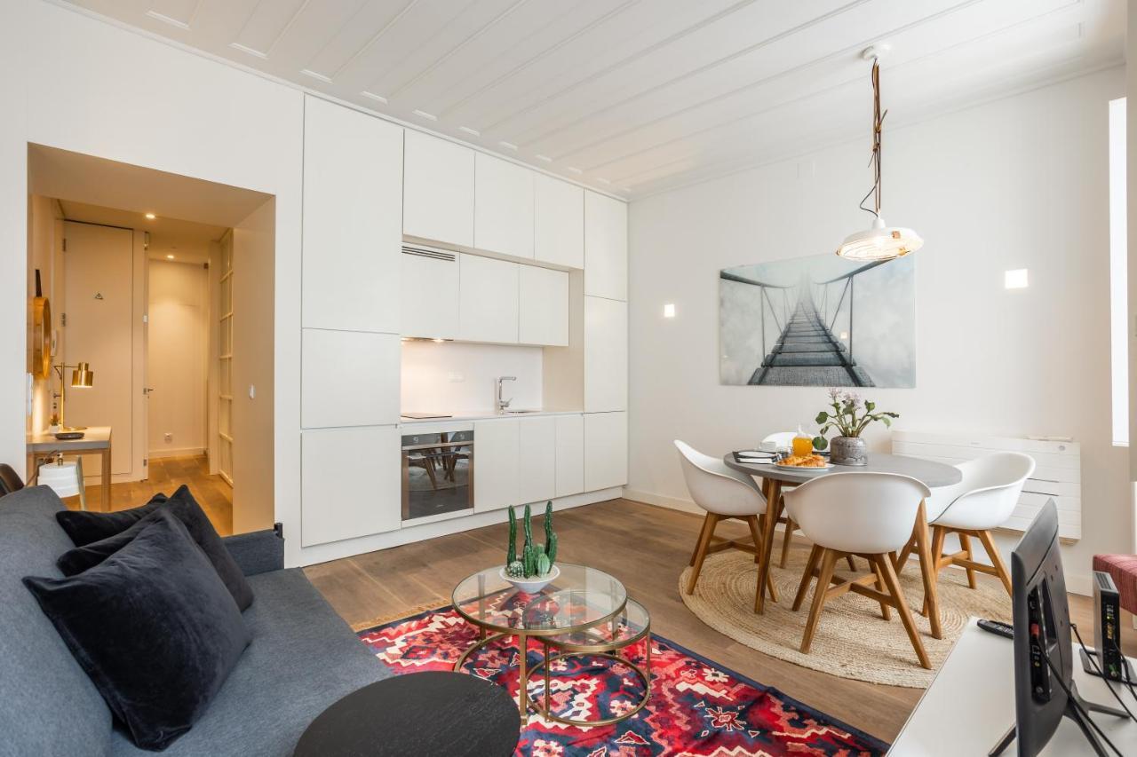 Chic Tailor Made Flat In Chiado Apartman Lisboa Kültér fotó