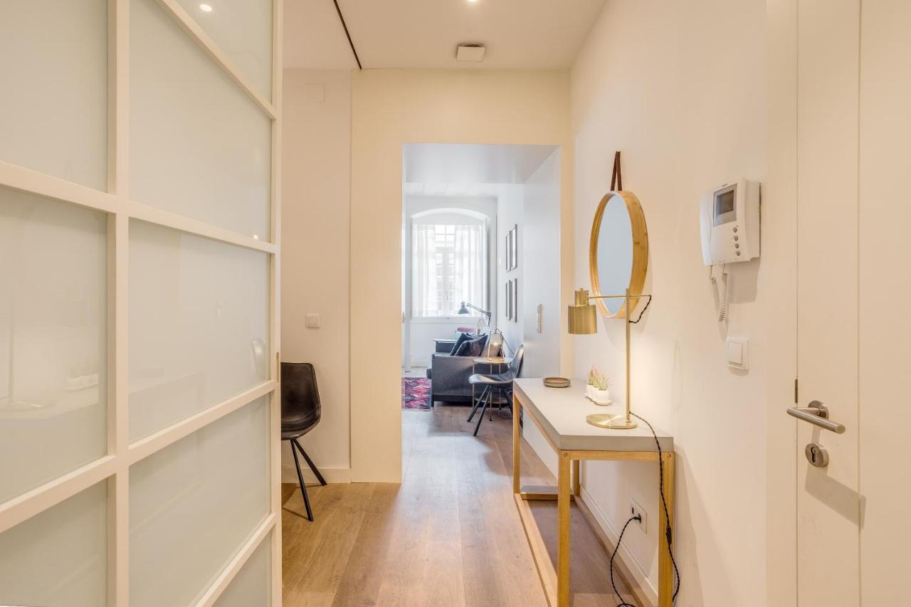 Chic Tailor Made Flat In Chiado Apartman Lisboa Kültér fotó
